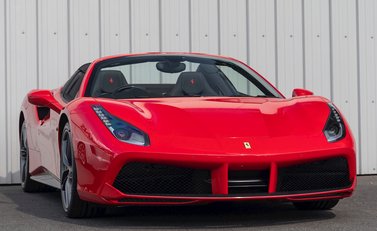 Ferrari 488 Spider 1