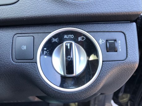 Mercedes-Benz C Class C220 CDI EXECUTIVE SE automatic estate, 76,000m, 2 owners 17