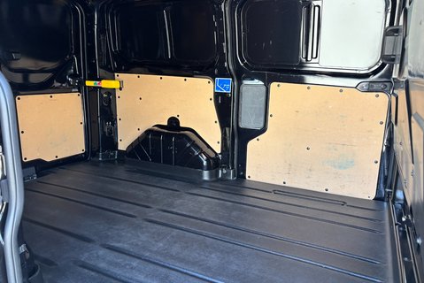 Ford Transit Custom 320 L1 170 ps MS-RT Panel Van - Nav / Adaptive Cruise 13