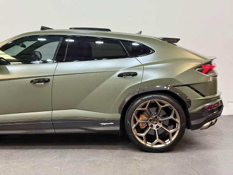 Lamborghini Urus 4.0 V8 BiTurbo Performante SUV 5dr Petrol Auto 4WD Euro 6 (666 ps) 19