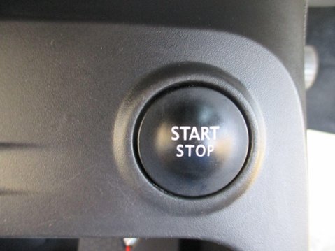 Renault Captur 0.9 TCe ENERGY Dynamique Nav Euro 6 (s/s) 5dr 36