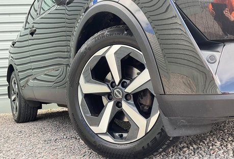 Nissan Qashqai DIG-T N-CONNECTA MHEV