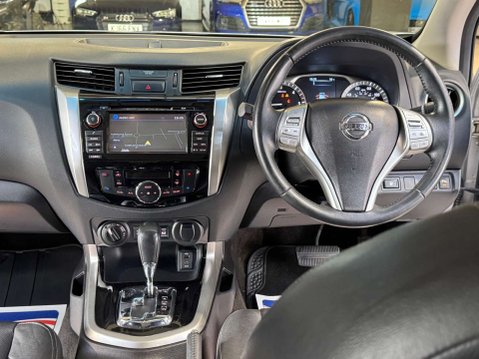 Nissan Navara 2.3 Navara Tekna dCi Auto 4WD 5dr 45