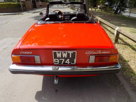 Alfa Romeo Spider 2000 Spider Veloce - LHD 14