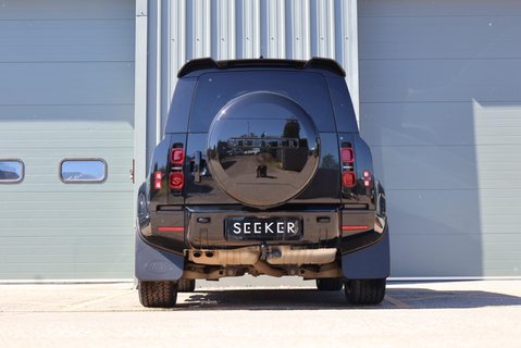 Land Rover Defender 110 2023 D300 HARD TOP X-DYNAMIC HSE BIG SPEC JUMP SEAT SEEKER STYLED  6