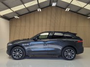Jaguar F-Pace 2.0 F-PACE R-Sport AWD D Auto 4WD 5dr 18
