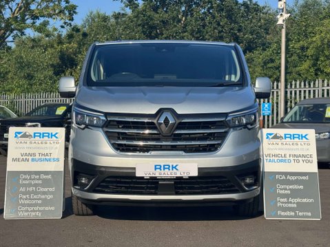 Renault Trafic 2.0 dCi Blue LL30 Sport Crew Van Double Cab 6dr Diesel Manual L2 H1 Euro 6 5