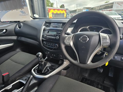 Nissan Navara DCI ACENTA SHR DCB 8