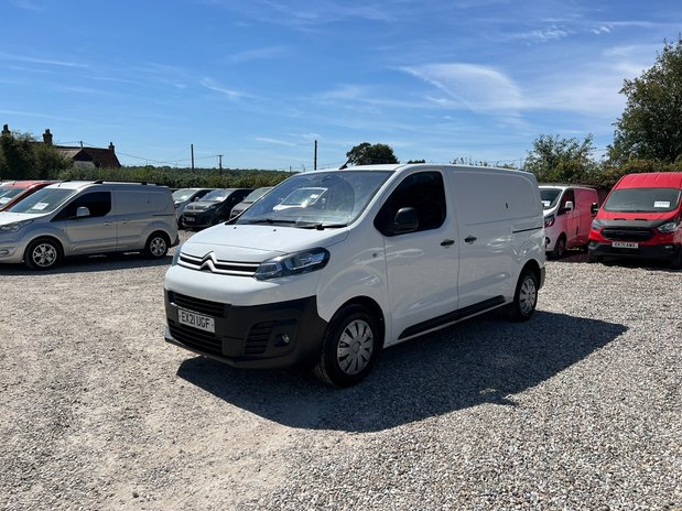 Citroen Dispatch MWB L2H1 Low Roof Enterprise 3100 Air Con Nav Sens 2