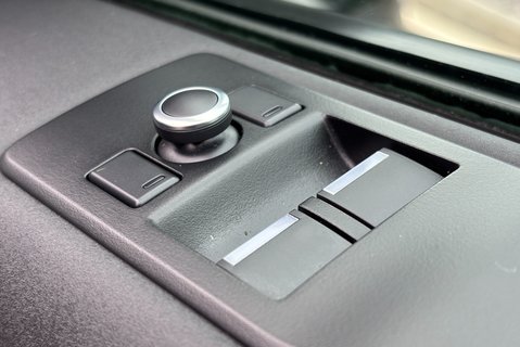 Land Rover Discovery D300 HSE Mhev Auto 4wd (S/S) Euro 6 40