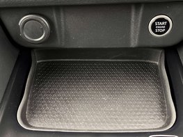 Nissan Qashqai 1.3 Qashqai Acenta Premium DiG-T MHEV CVT 5dr 57