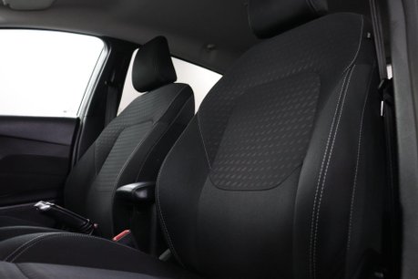 Ford Fiesta TITANIUM 38