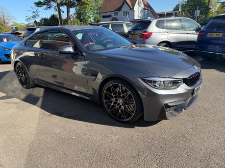 BMW M4 M4 COMPETITION 11
