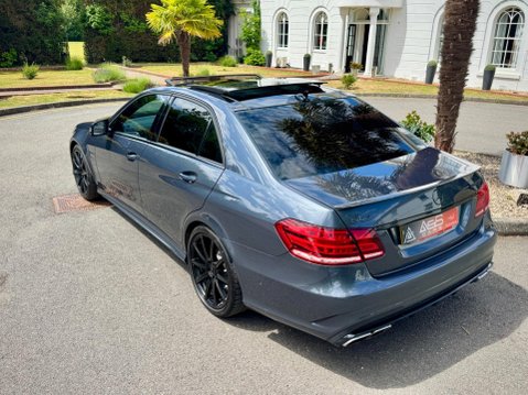 Mercedes-Benz E Class 5.5 E63 V8 BiTurbo AMG SpdS MCT Euro 6 (s/s) 4dr 30