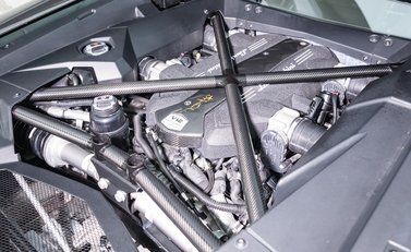 Lamborghini Aventador S LP 740-4 42
