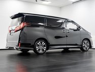 Toyota Alphard 2.5 MPV 2.5 SUV Automatic Petrol 17