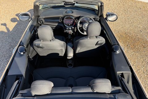 Mini Convertible COOPER…CONVERTIABLE…AUTOMATIC …FULL MINI HISTORY…SAT NAV.. 2