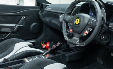 Ferrari 458 Speciale Aperta 13