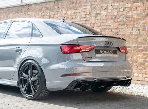 Audi RS3 Saloon 23