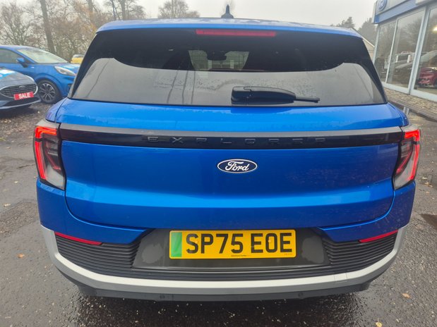 Ford Explorer Premium 286 77kWh Extended Range Auto *ex-demo* 7