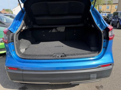 Nissan Qashqai DIG-T TEKNA 19