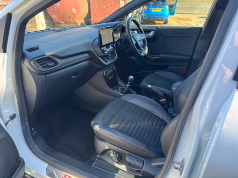 Ford Puma ST-LINE X FIRST EDITION PLUS MHEV 9