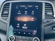 Renault Megane ICONIC E-TECH 29