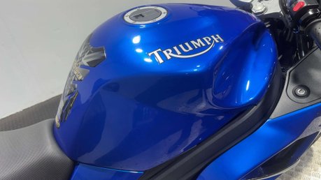 Triumph Sprint 2007 34K NEW MOT SERVICED FULL LUGGAGE SPORTS TOURER 1050CC 51