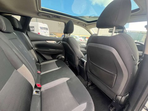 Nissan Qashqai 1.5 Qashqai N-Connecta dCi 5dr *NATIONAL DELIVERY* 52