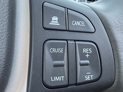 Suzuki S-Cross 1.4 Boosterjet 48V Hybrid Motion 5dr 33