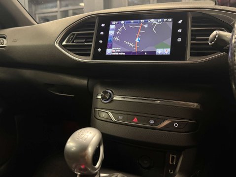 Peugeot 308 1.6 308 GT Line SW HDi Blue S/S 5dr 19