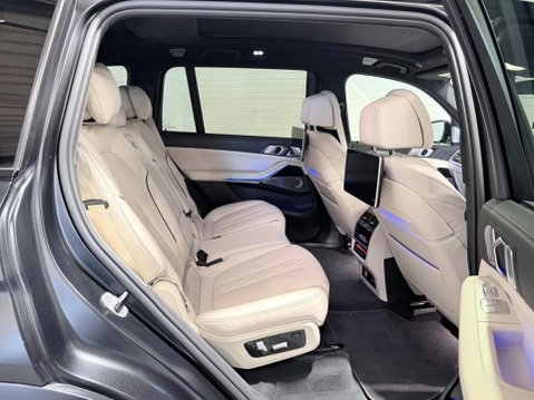 BMW X7 4.4 M50i V8 Frozen Black Edition Auto xDrive Euro 6 (s/s) 5dr 18