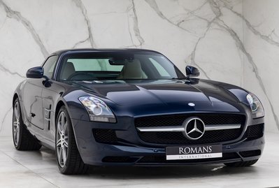 Mercedes-Benz SLS AMG