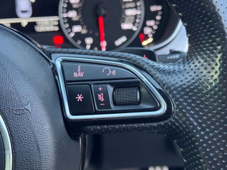 Audi A6 2.0 A6 Black Edition TDI Ultra Semi-Auto 4dr 31