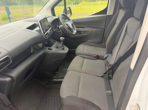Vauxhall Combo L2H1 2300 PRO S/S 27