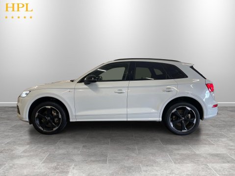 Audi Q5 2.0 TDI 40 Black Edition SUV 5dr Diesel S Tronic quattro Euro 6 (s/s) (190 4