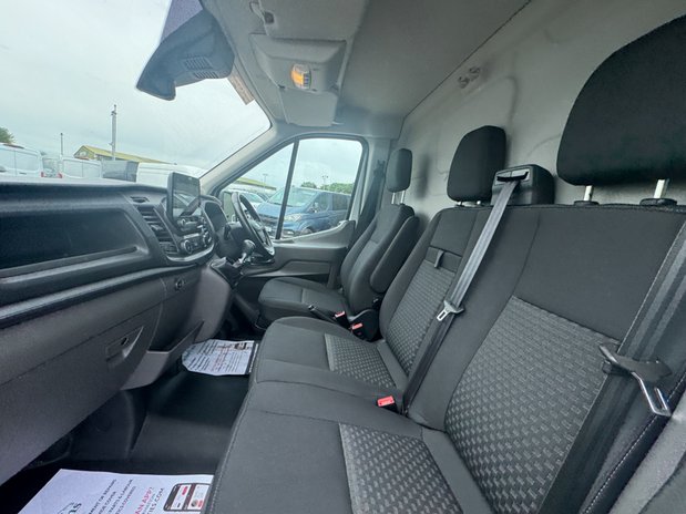 Ford Transit LWB L3H2 Medium Roof Trend 350 Sensors EURO 6 13