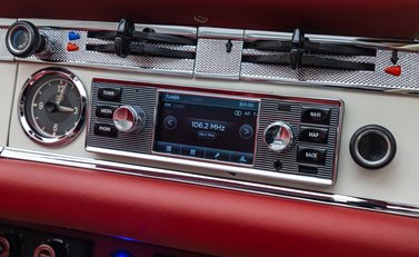 Mercedes-Benz 280 SL W113 Pagoda 32