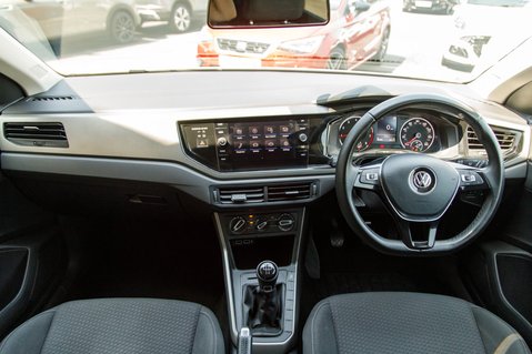 Volkswagen Polo SE 3