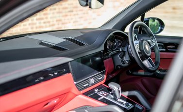 Porsche Cayenne S 17