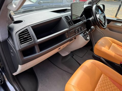 Volkswagen Transporter T32 TDI KOMBI HIGHLINE 4MOTION BMT 40