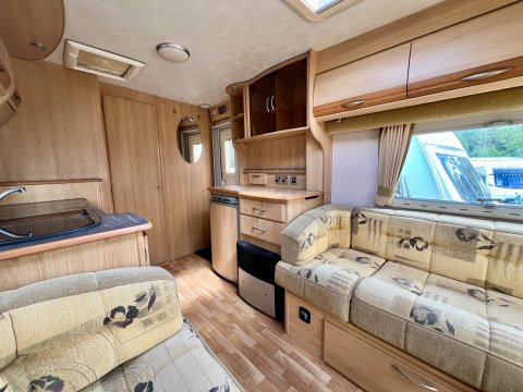 Coachman Pastiche 460 17