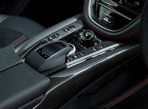 Aston Martin DBX 707 20