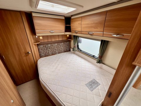 Swift Challenger 570 21