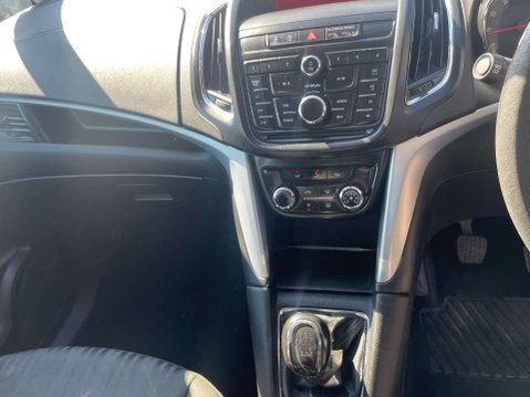 Vauxhall Zafira 1.4 Zafira Tourer Exclusive T 5dr 9
