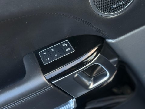 Land Rover Range Rover Sport 3.0 SD V6 Autobiography Dynamic Auto 4WD Euro 6 (s/s) 5dr 73