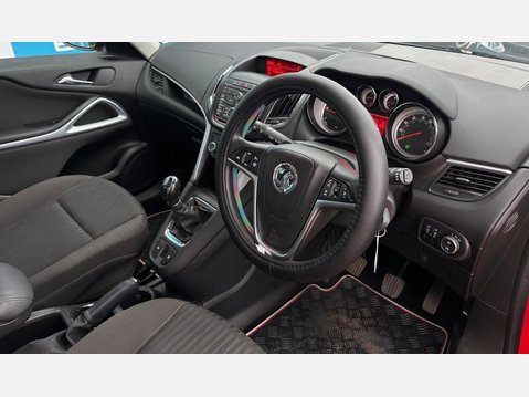 Vauxhall Zafira 2.0 CDTi Exclusiv MPV 5dr Diesel Manual Euro 5 (165 ps) 8