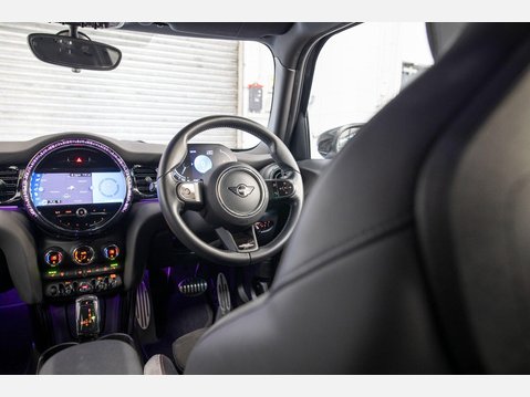 Mini Hatch 1.5 Cooper Sport Steptronic Euro 6 (s/s) 5dr 25