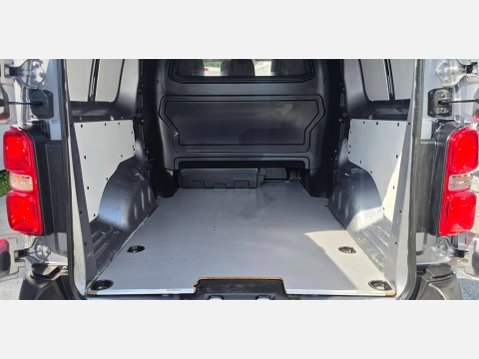 Vauxhall Vivaro SPORTIVE 3100 L2 H1 6 SEATER KOMBI 2.0D 120ps EU6 24