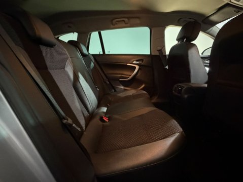 Vauxhall Insignia Country Tourer NAV BI-TURBO 19